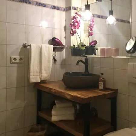 Zu Jeddelohs 4*