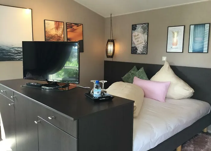 Hotel Zu Jeddelohs 4*